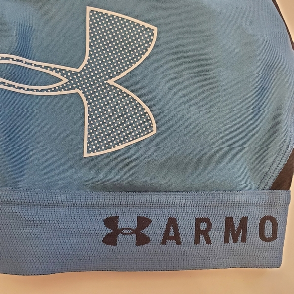 Under Armour | Crossback Graphic Sports Bra - Picture 4 of 6